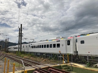 EMU3000特仕車抵花蓮 預計投入112年春節疏運營運