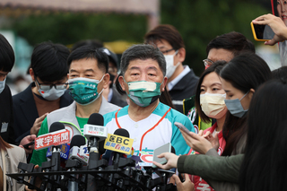 蔣萬安批疫情7問沒講清楚  陳時中：他想聽不懂