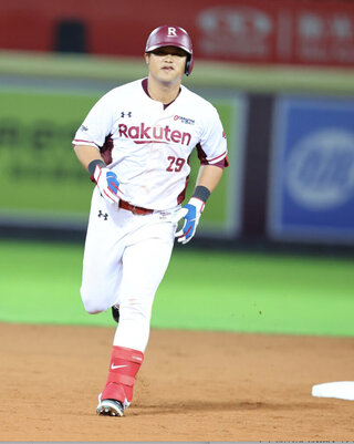 陳俊秀翻倍練球量找手感 笑稱敲逆轉轟要後空翻