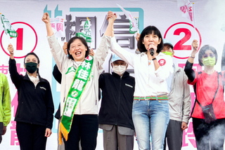 林佳龍解隔後將掃街拜票 臉書致謝新北民代