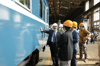 鐵道迷看過來 4輪藍皮柴油客車112年修復展出