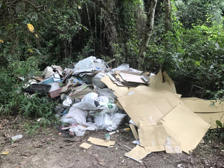 台中房屋修繕廢棄物運至埔里亂丟 警追近月緝獲1男