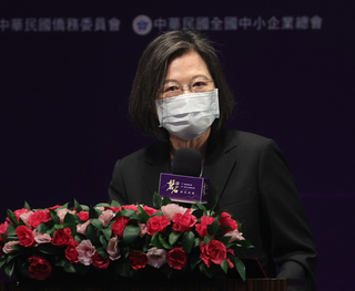 總統：5年投入950億元  加強中小企業經營韌性