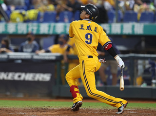 總冠軍賽重回先發打線 王威晨有信心奪冠