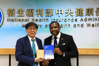 聖克里斯多福總理參訪健保署 取經台灣經驗