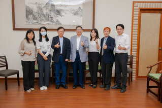 高虹安拜會楊文科 國民黨：尊重地方首長行程安排