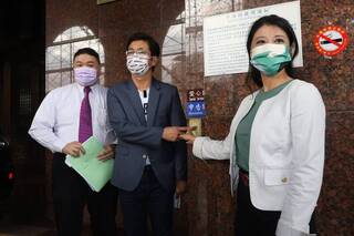 蔡適應告發涉洗錢 謝國樑指黔驢技窮將反控誣告