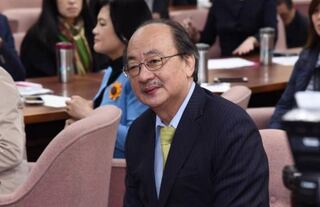 高虹安質疑捐款  柯建銘：正式助理合法捐贈