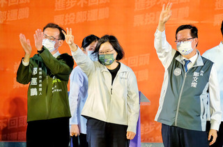 輔選鄭運鵬  蔡總統：進步的桃園不走回頭路