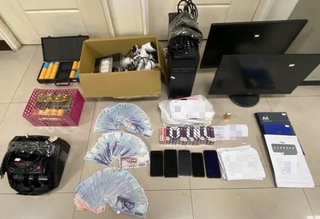 租用商辦設德州撲克賭場  中市警查獲逮14人