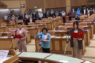 曾柏瑜王明麗唐聖捷遞補新北議員 任期短全力以赴