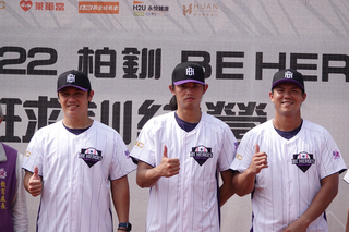 黃暐傑續留美職  無論先發後援、有位置就好