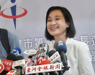 高市公辦政見會  柯志恩盼導正「緊緊緊」失誤