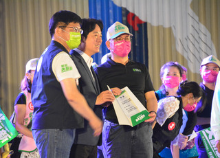 賴副總統為林佳龍助選 籲請全力支持衝高選票