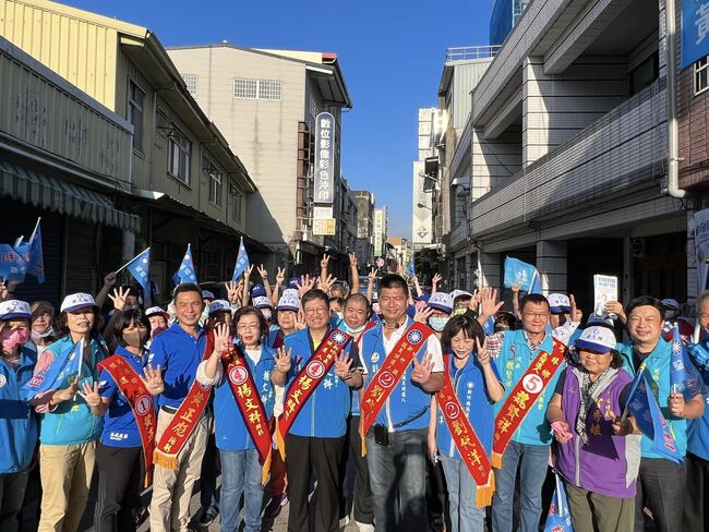 楊文科帶領藍軍大團結 走訪竹東、芎林吸選票 | 華視新聞