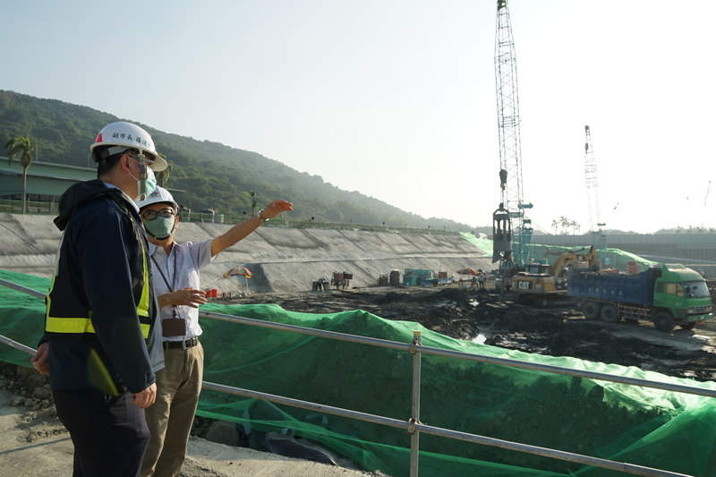 視察台積電建廠進度 高市府：113年營運目標不變 | 華視新聞