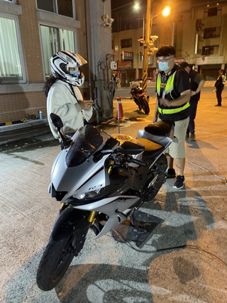 北屯重劃區噪音車擾人 中市警1晚攔查7改裝車開罰