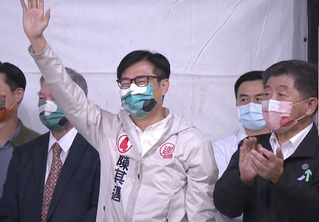 北上力挺陳時中 陳其邁：讓鐵人部長成鐵人市長