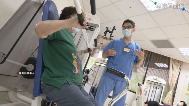 高醫研發視覺回饋上肢復健機 打怪助偏癱恢復正常 | 華視新聞