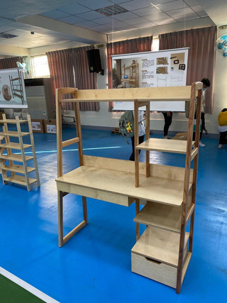 公東高工學子家具創意設計  一口田書桌獲銀牌