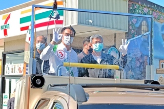 陳建仁陪同掃街  讚鄭運鵬能為桃園做最好貢獻