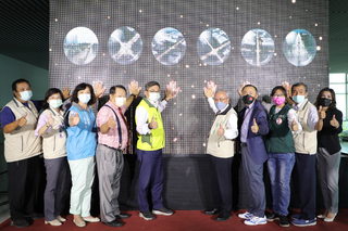 台南啟用智慧路燈  結合監控平台功能多