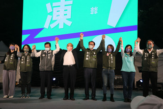 鄭運鵬楊梅造勢晚會  蘇貞昌：選錯人後悔來不及