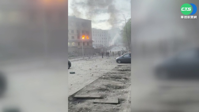 俄軍空襲烏克蘭 基輔3死、利維夫與鄰國大停電 | 華視新聞