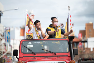 選前最後拚搏  屏東縣長3選將車隊掃街爭取支持