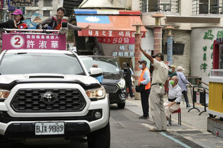 蔡培慧爭取公務員支持  許淑華盼數位科技助南投