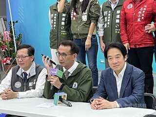 選前衝刺  賴清德幫鄭運鵬電話催票