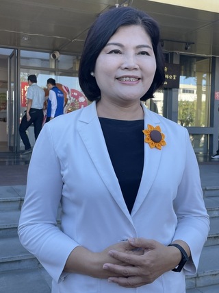 張麗善連任雲縣府人事小異動 成立交通工務局