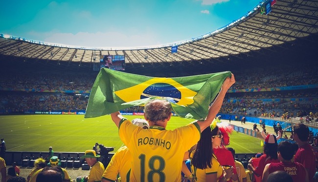 瘋世足  激出巴西「週末運動員」踢球熱情 | 華視新聞