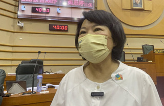 65歲假牙補助黃敏惠指努力爭取  李俊俋納入政見