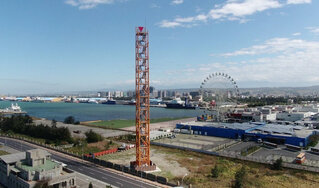 台中港導航疊標改建上梁 將成港區新地標
