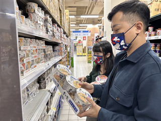 熬夜追世足夜間外送商機  泡麵雞蛋業績意外成長