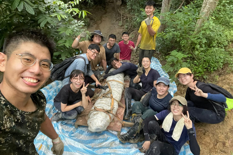 成大與科博館團隊 挖出台灣史上最完整鯨魚化石 | 華視新聞