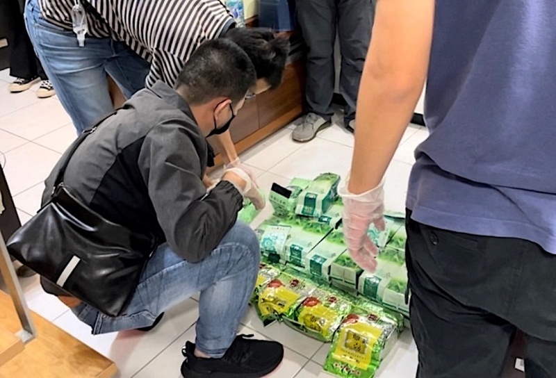海巡查扣毒品偽裝茶葉包 市價逾1億元 | 華視新聞