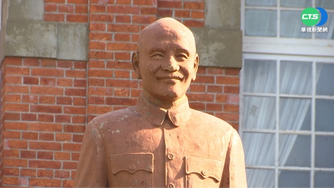 宜蘭尚有2校有蔣介石銅像 將立告示牌客觀解說 | 華視新聞