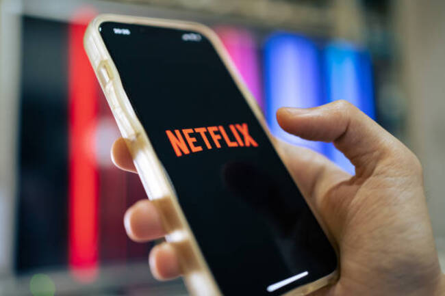 哈利梅根掀話題 成Netflix上架首週最熱門紀錄片 | 華視新聞