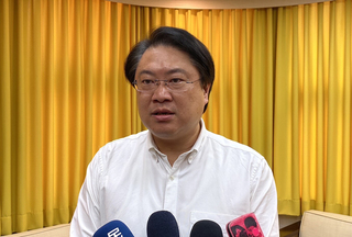 發表新書 林右昌：城市治理對症下藥可借鏡基隆