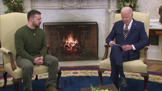 澤倫斯基穿著褐色軍裝 抵白宮與拜登展開會談