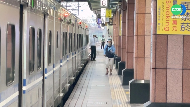 台鐵春節西線列車  假期前晚及首日南下多售完 | 華視新聞