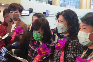 台南民進黨6正國會議員 議長選前聲明含淚投票