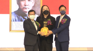 張善政就職  承諾1280月票政策一定不跳票