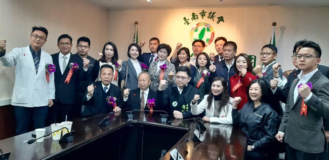民進黨拿下台南高雄議長 中評會主委感謝黨內團結 | 華視新聞