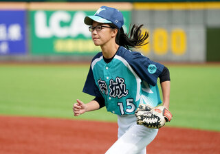 城市盃內城女將何采璇有美技 見到偶像拿莫．伊漾
