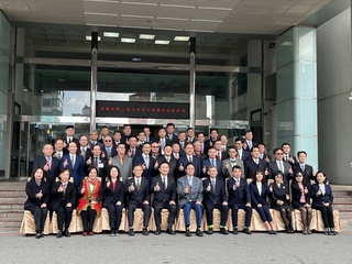 首場市政會議  張善政：不要用威權式領導