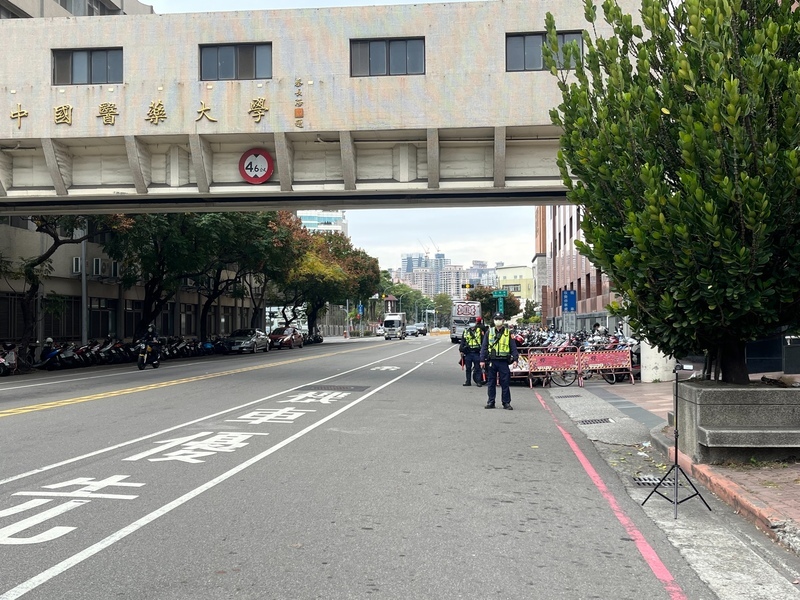台中公車撞死母子 市警局展開行人路權大執法 | 華視新聞