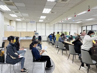 商業登記更便利  高市簡化申請流程省1/3時間